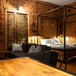 Househost Apartmeni: Podbrzezie 2/20 Daire