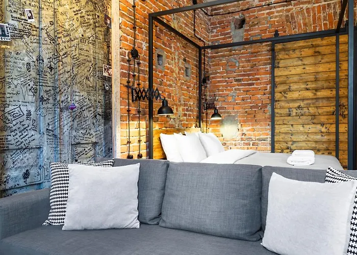 Househost Apartmeni: Podbrzezie 2/20 * كراكوفيا