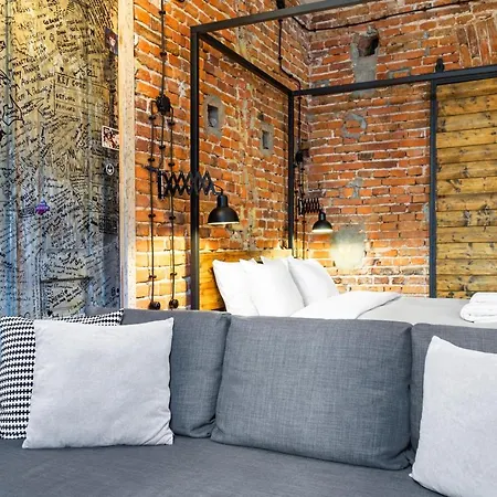 Househost Apartmeni: Podbrzezie 2/20 * Krakov